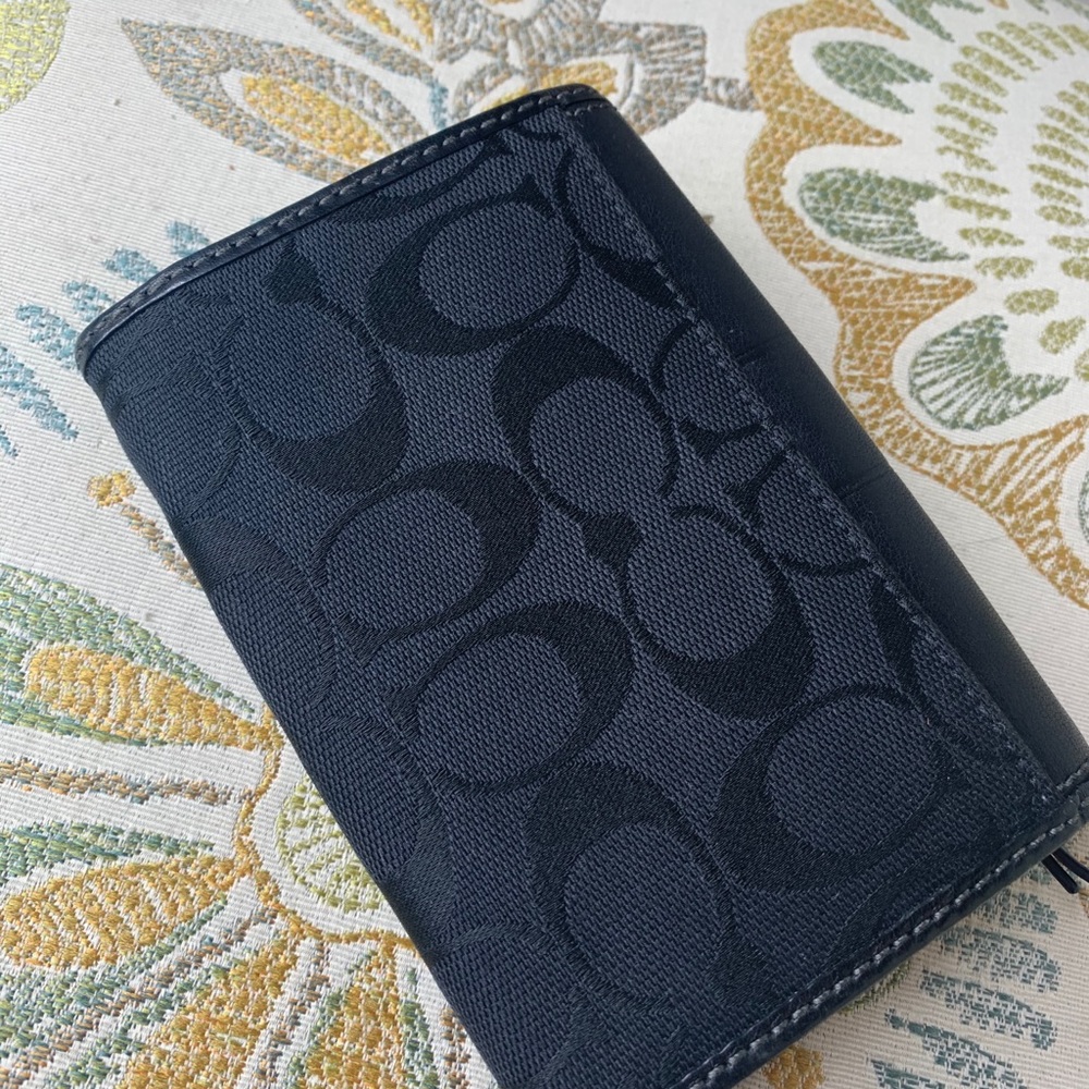 Coach Leather & Material Black Wallet With Zip - Picture 2 of 4